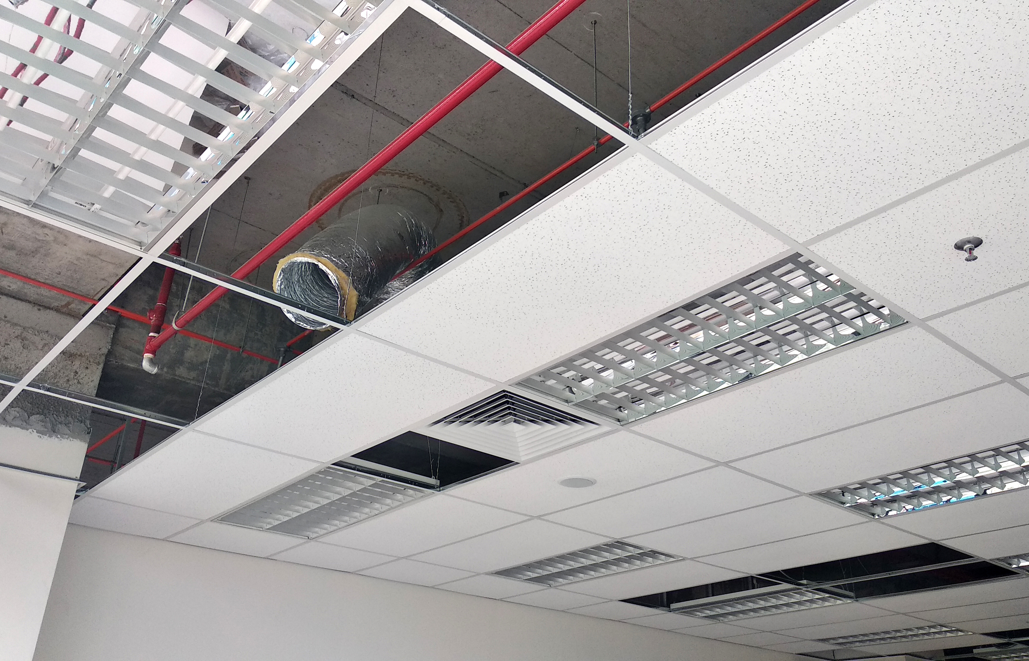 Cheshire Suspended Ceilings | Professional Ceiling Installation